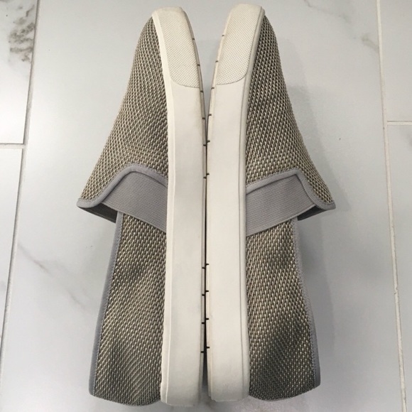 Vince women’s Preston slip on sneakers shoes 9.5 - Picture 3 of 6